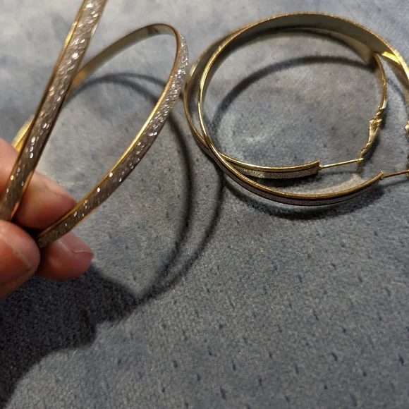 Earrings and bracelet set - Picture 6 of 7